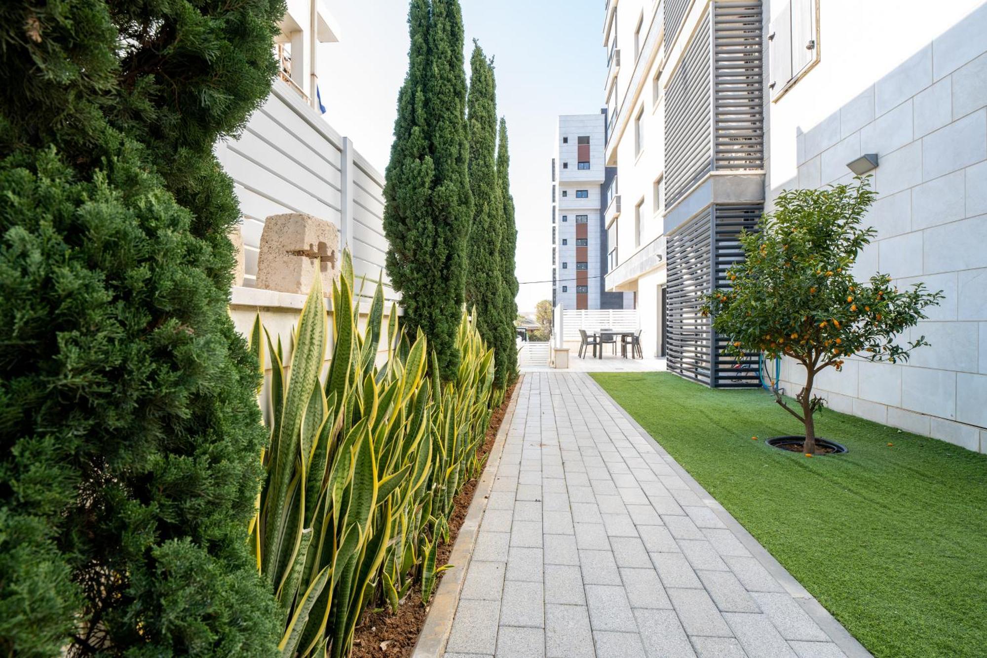 Balfour Sea View City Center Nahariya Eksteriør billede