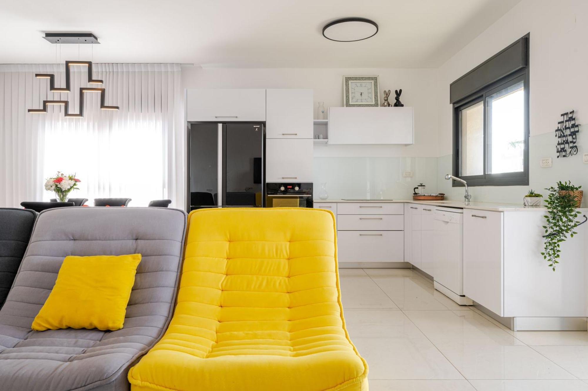 Balfour Sea View City Center Nahariya Eksteriør billede