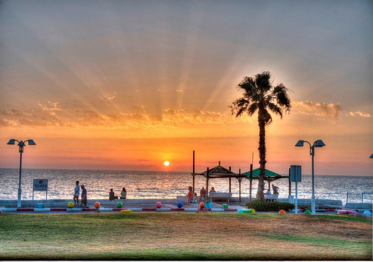 Balfour Sea View City Center Nahariya Eksteriør billede