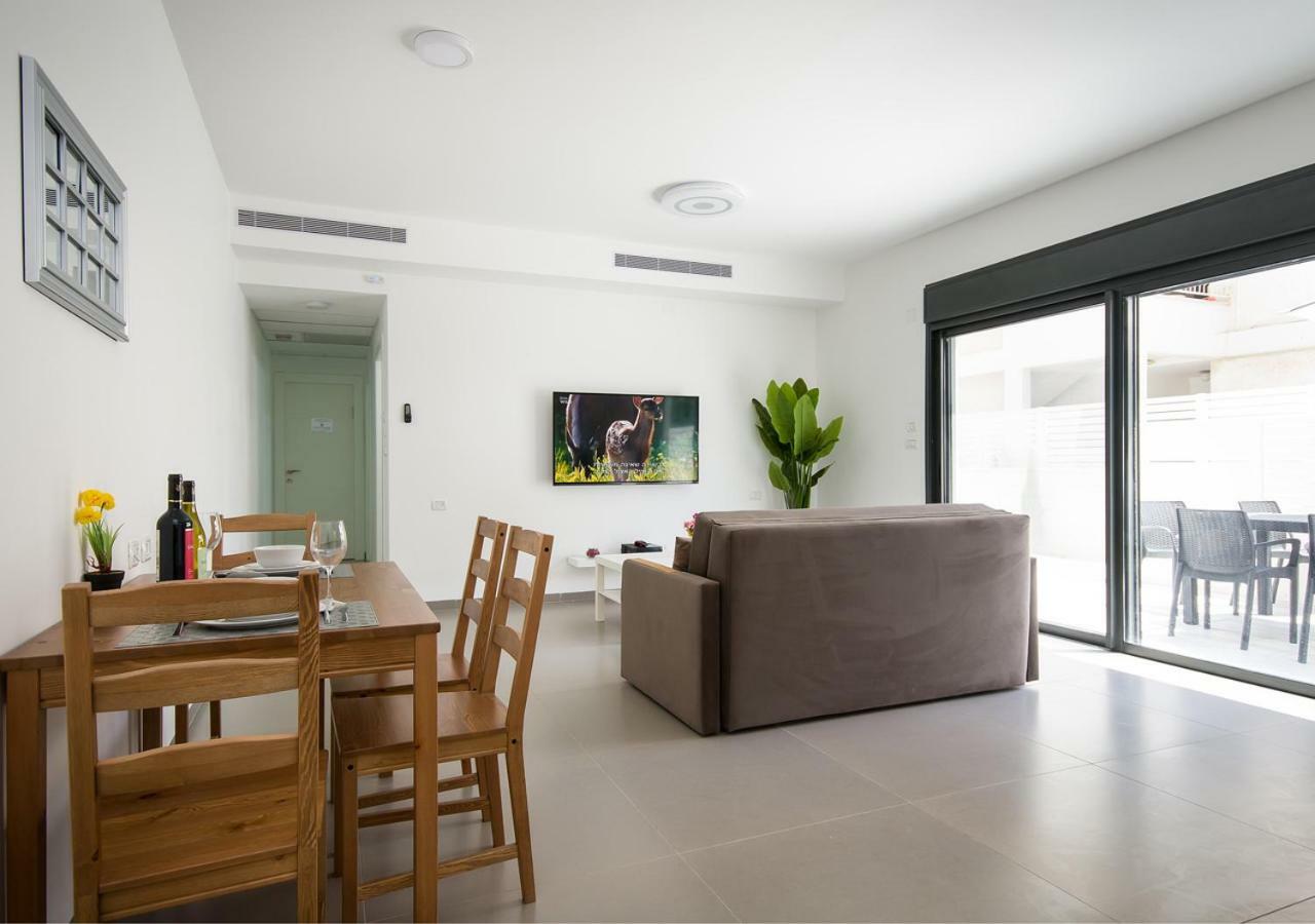 Balfour Sea View City Center Nahariya Eksteriør billede
