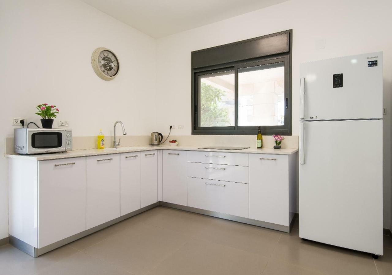 Balfour Sea View City Center Nahariya Eksteriør billede