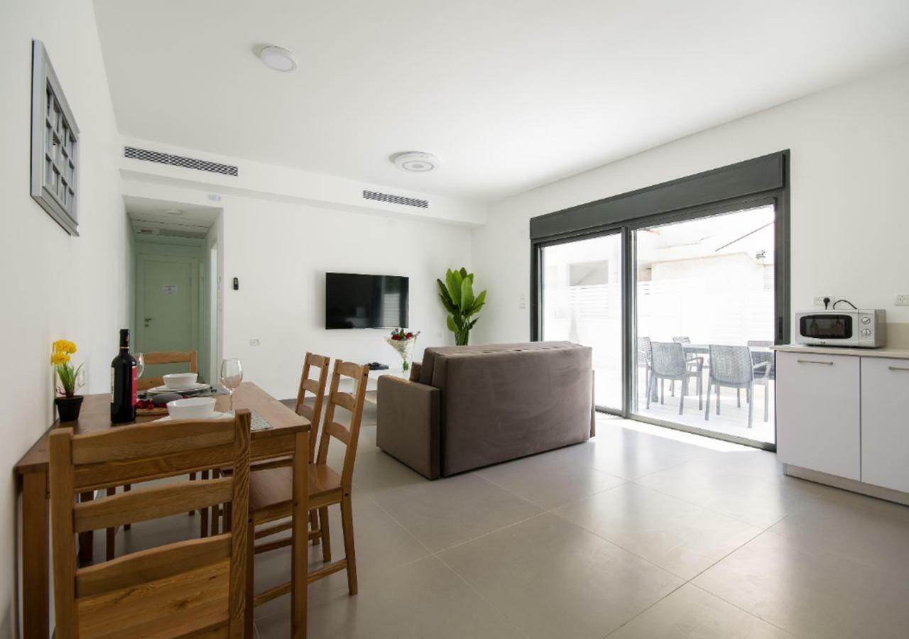 Balfour Sea View City Center Nahariya Eksteriør billede