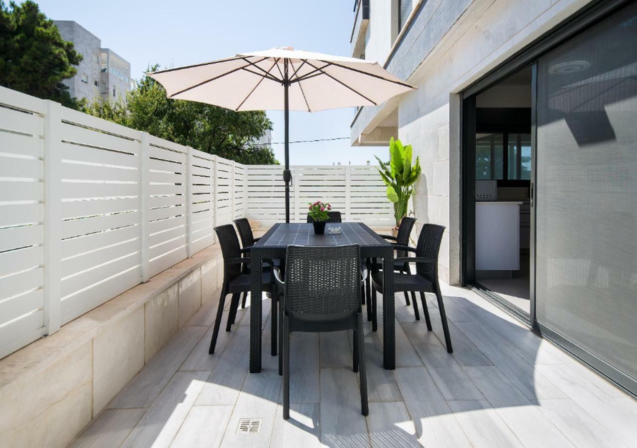 Balfour Sea View City Center Nahariya Eksteriør billede