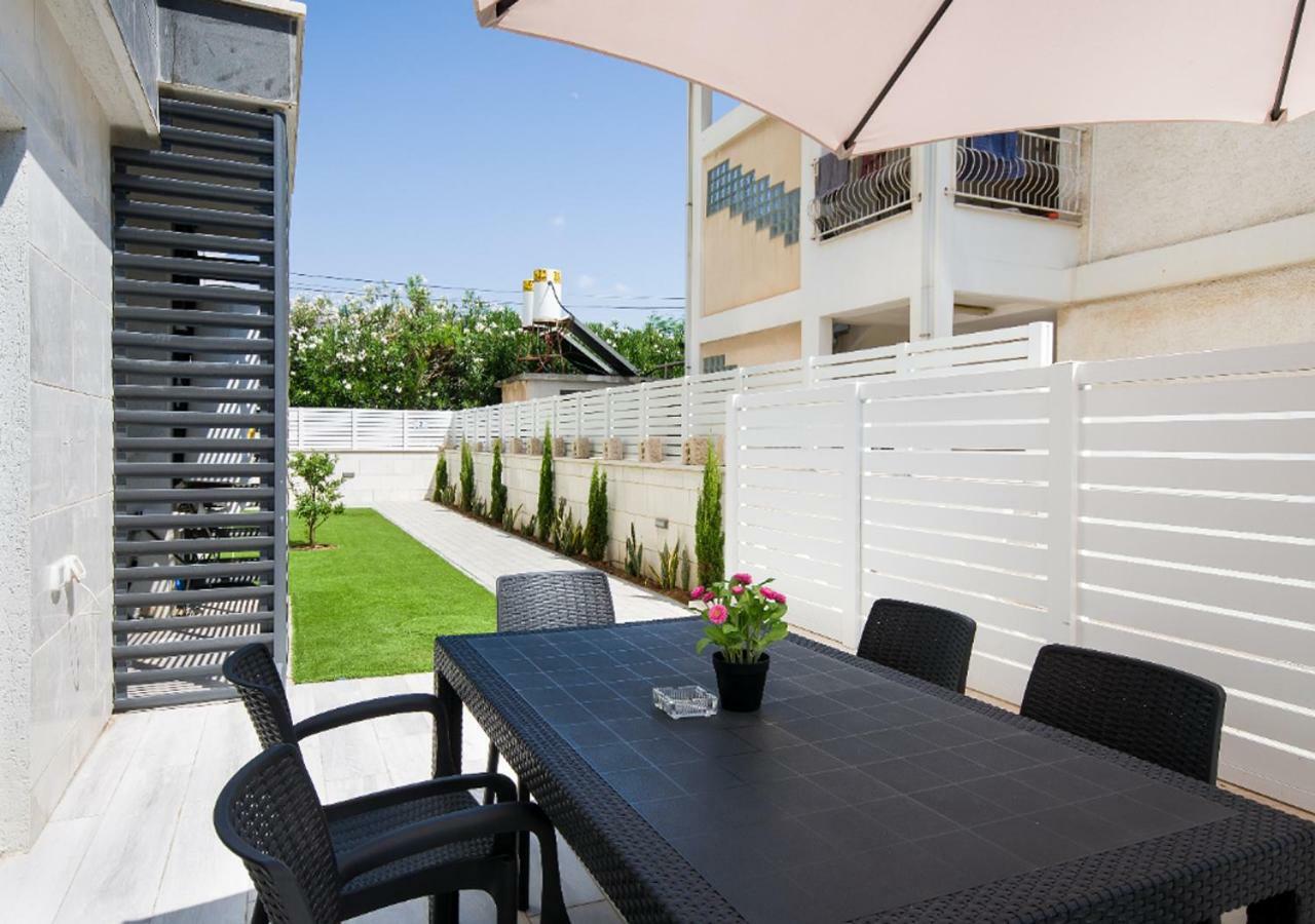 Balfour Sea View City Center Nahariya Eksteriør billede