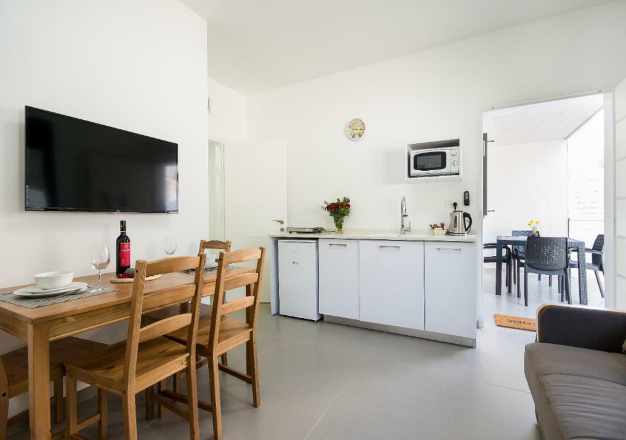 Balfour Sea View City Center Nahariya Eksteriør billede